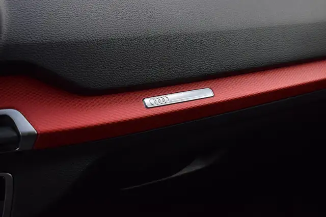 Audi Q2 view 28