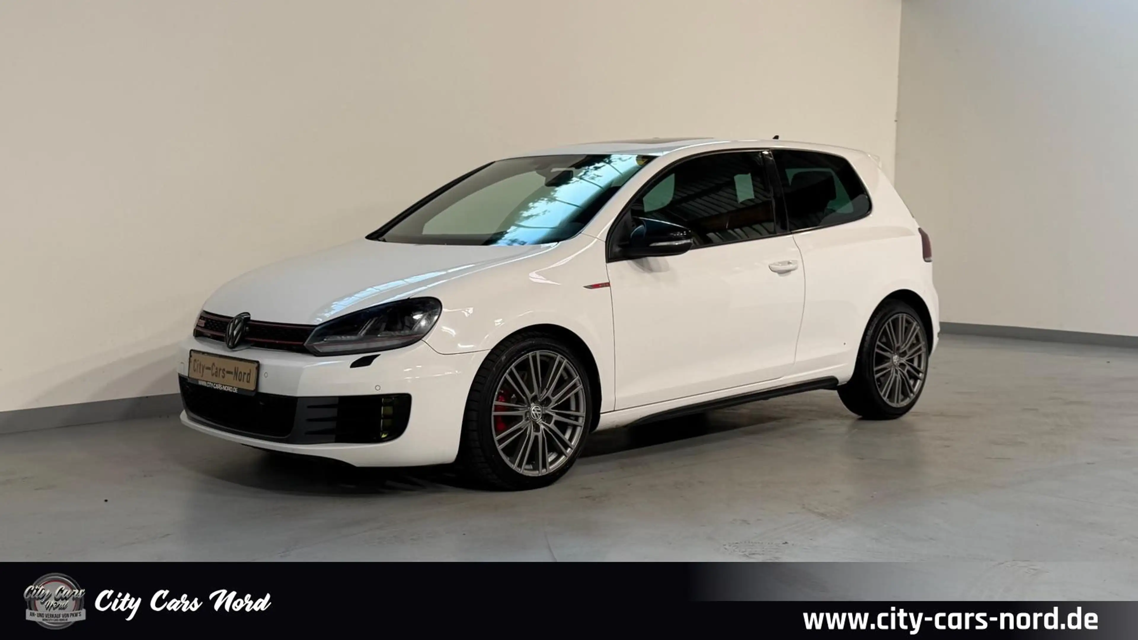 Volkswagen Golf VI GTI DYNAUDIO+SCHIEBEDACH+NAVI+SHZ