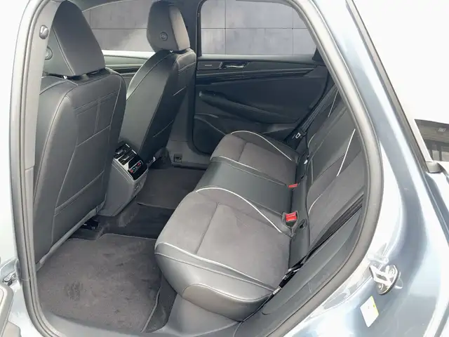 Volkswagen ID.7 view 12