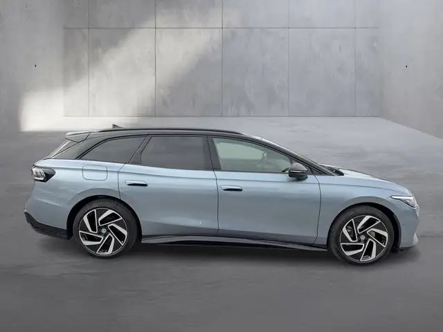 Volkswagen ID.7 view 6