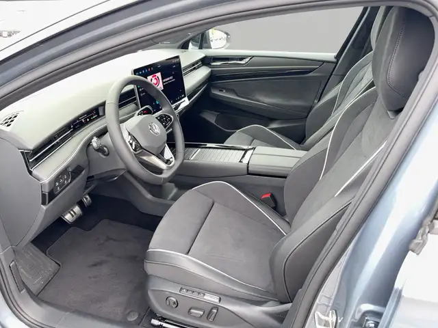 Volkswagen ID.7 view 9