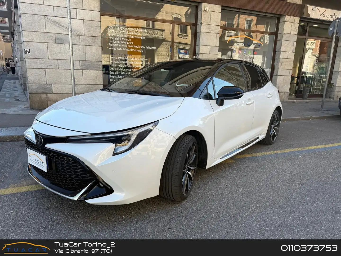Toyota Corolla GR Sport 1.8 HEV Bianco - 1