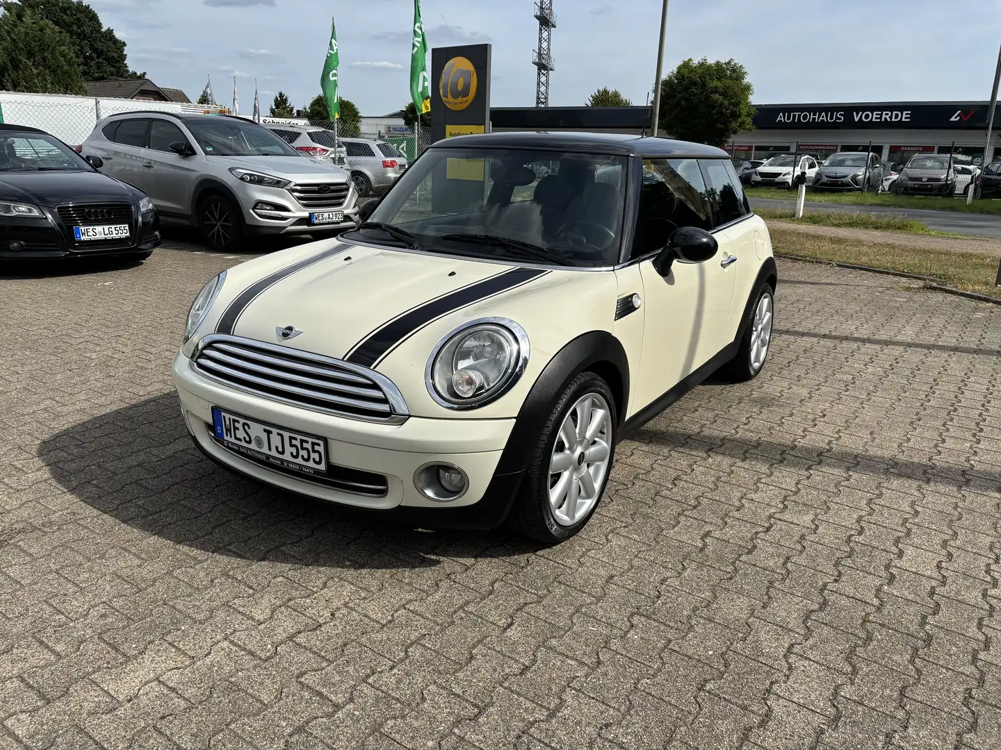 MINI Cooper Weiß - 1