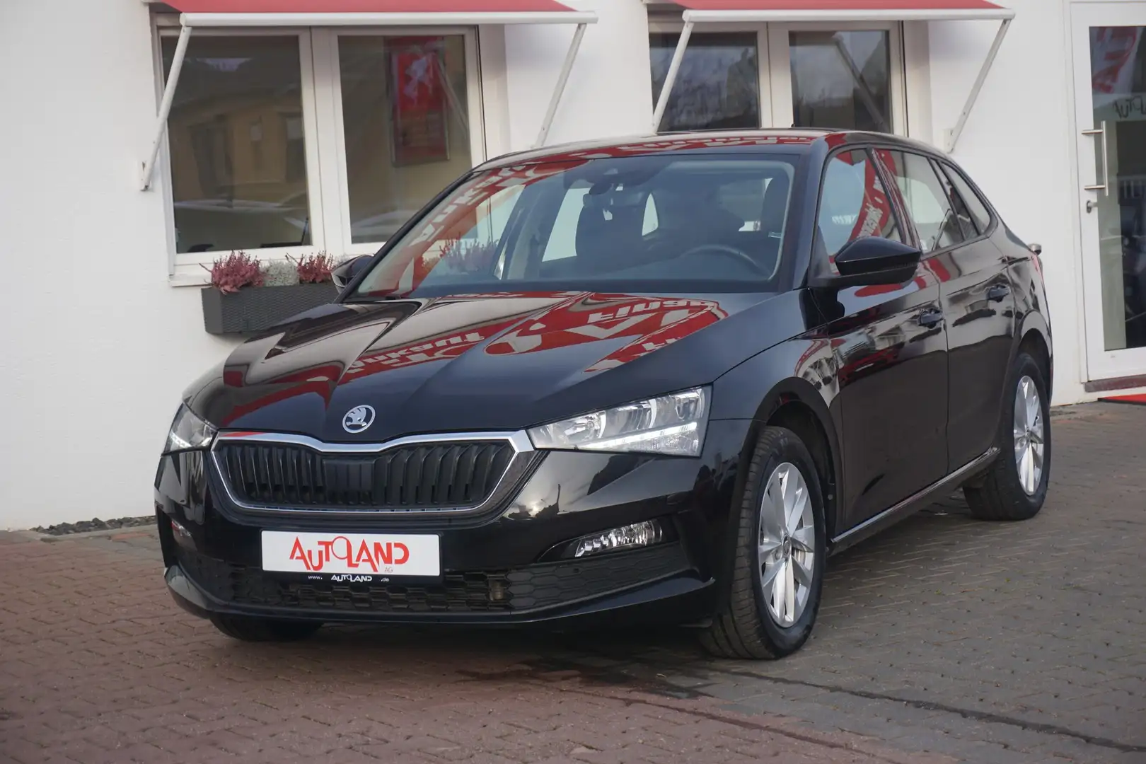 Skoda Scala 1.0 TSI DSG LED Sitzheizung Tempomat Schwarz - 2