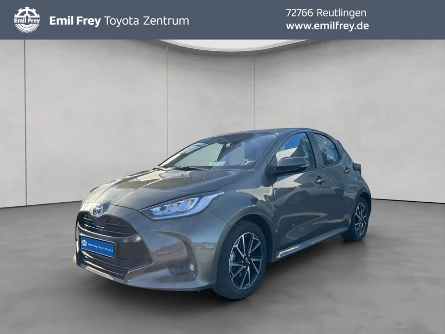 Toyota Yaris Hybrid 1.5 VVT-i Team Deutschland Brun - 1