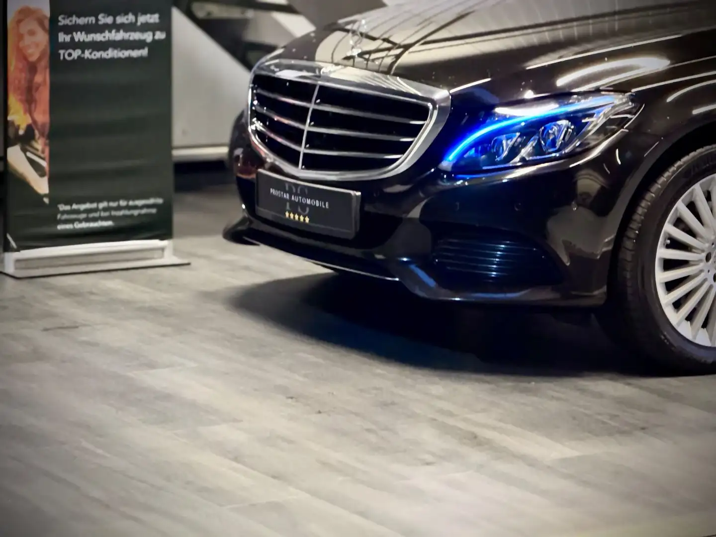 Mercedes-Benz C 200 d Bluetec Aut. Navi*LED*Schiebedach*Leder* Noir - 1