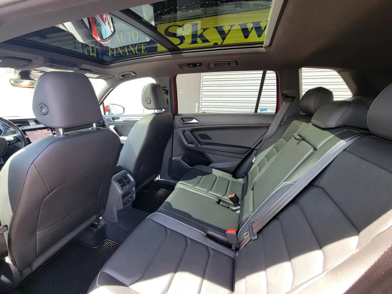 Volkswagen Tiguan снимка Volkswagen Tiguan