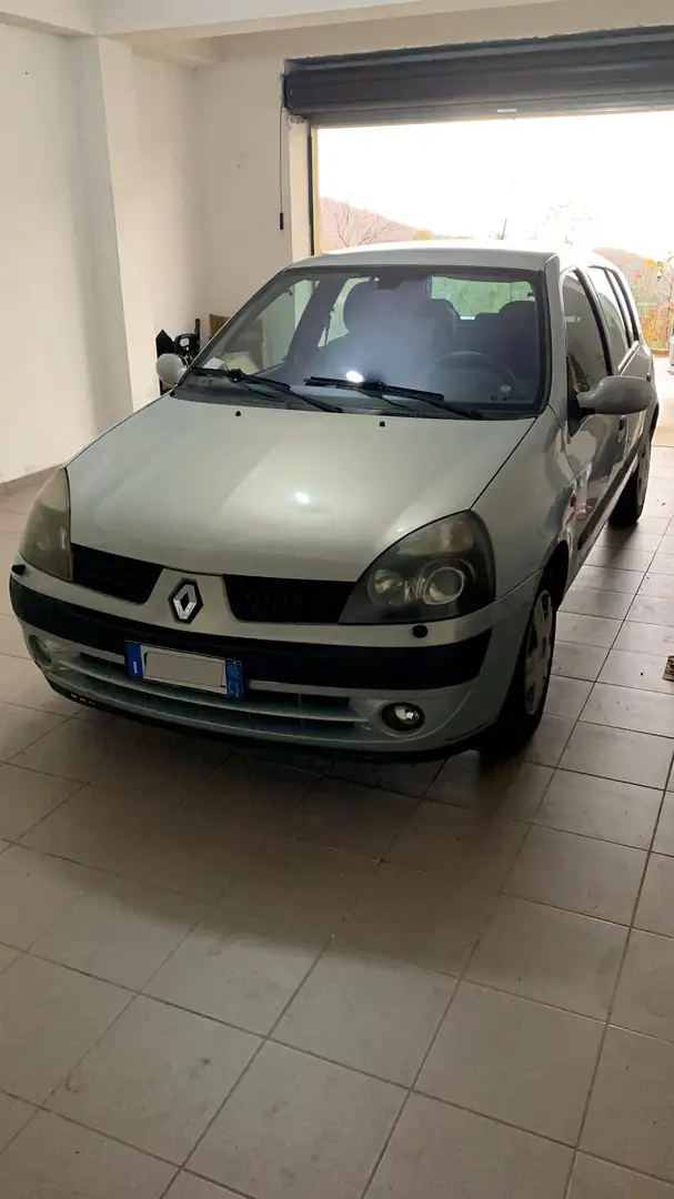 Renault Clio Clio+II+2001+5p+1.5+dci+Reebok+(sensation)+80cv Argento - 1