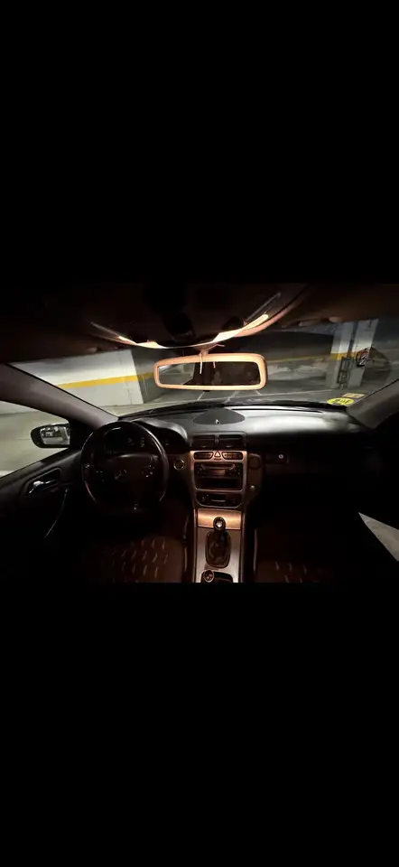 Mercedes-Benz CLK 200, foto 1