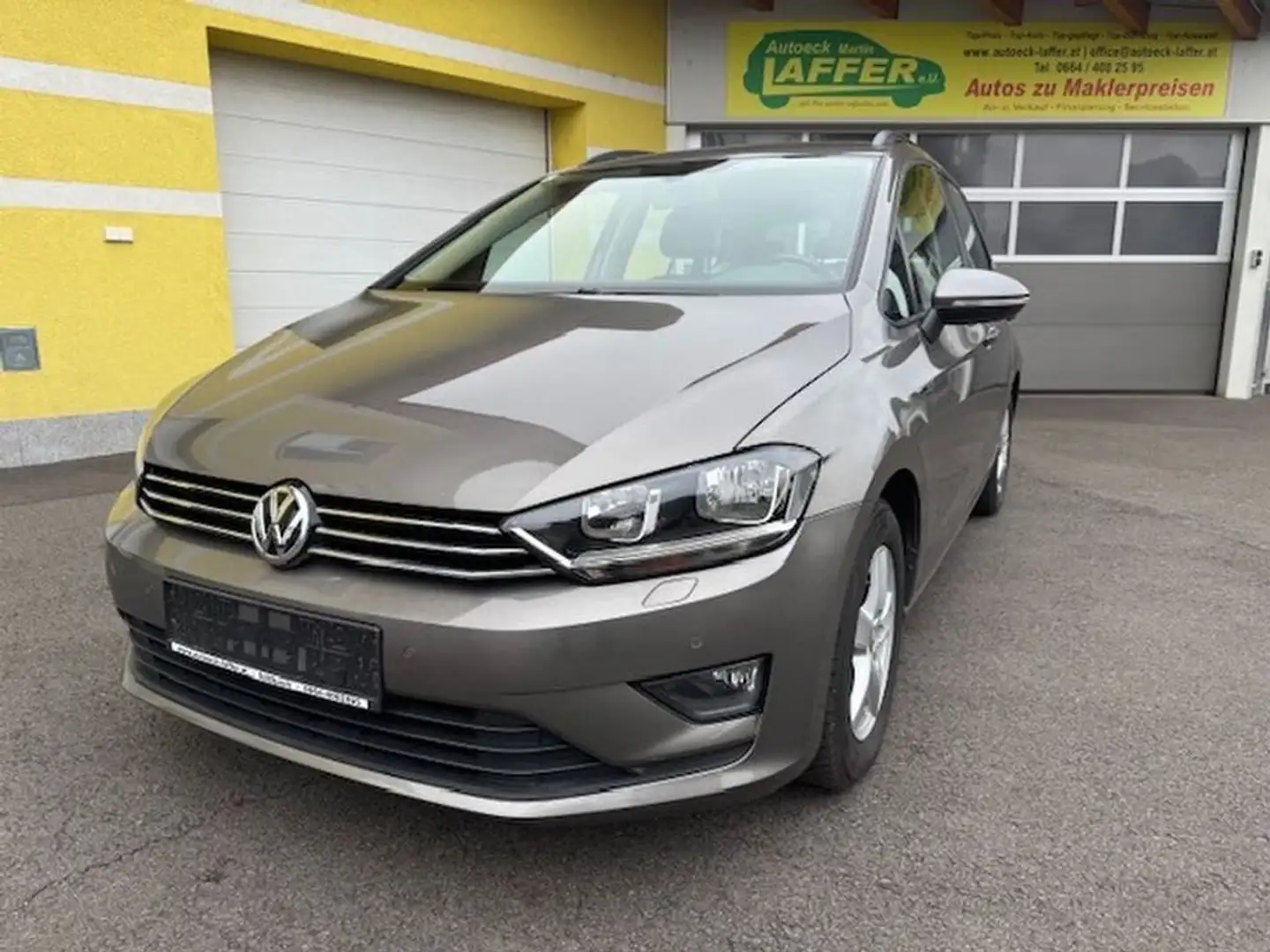 Volkswagen Golf Sportsvan Comfortline 1.6TDI DSG - TOP! Šedá - 2