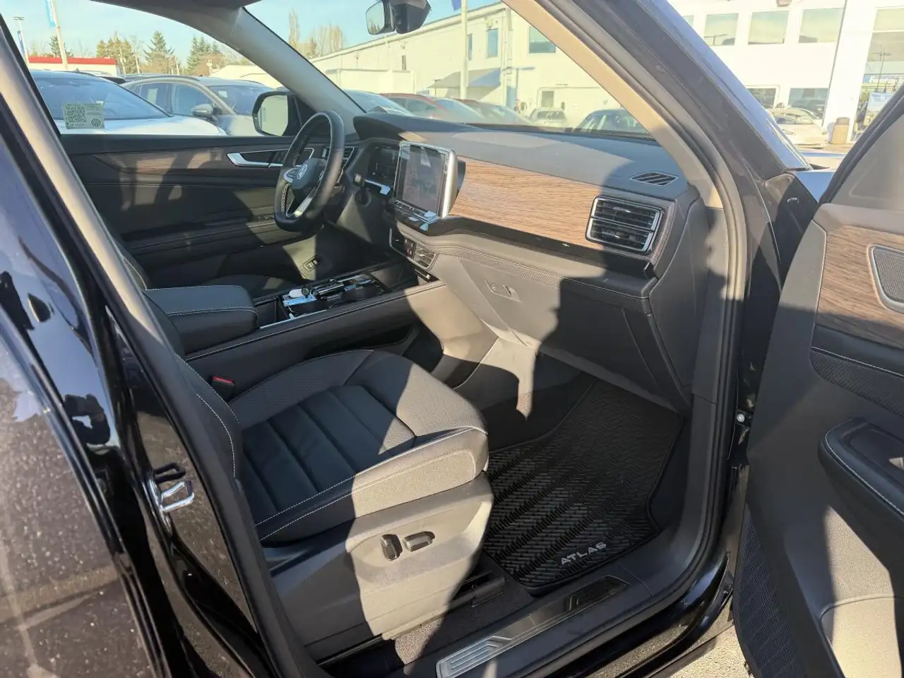 Volkswagen Atlas снимка Volkswagen Atlas