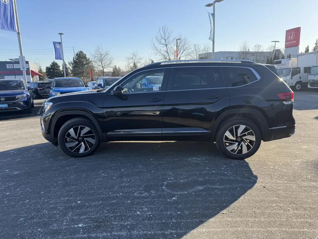 Volkswagen Atlas снимка Volkswagen Atlas