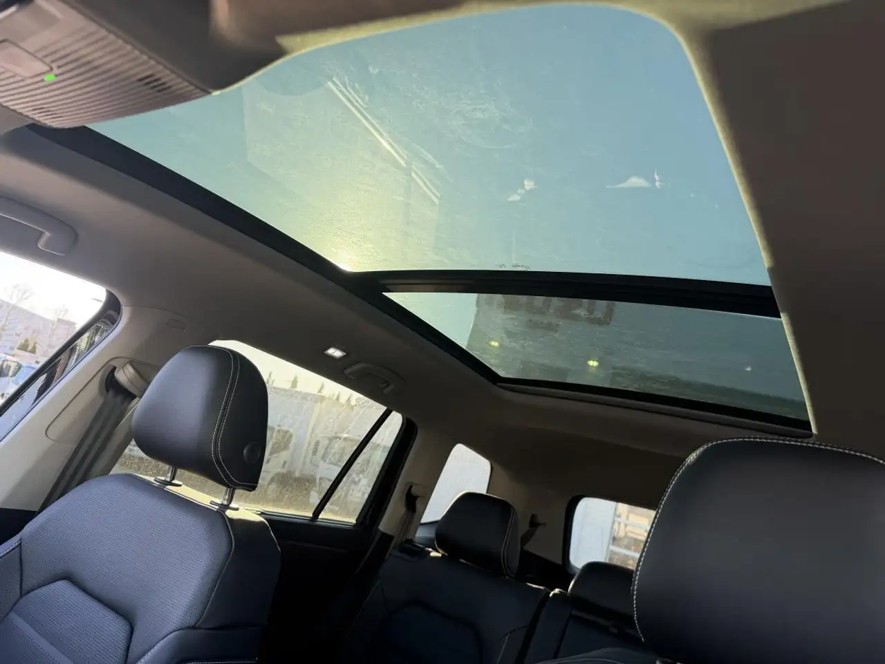 Volkswagen Atlas снимка Volkswagen Atlas