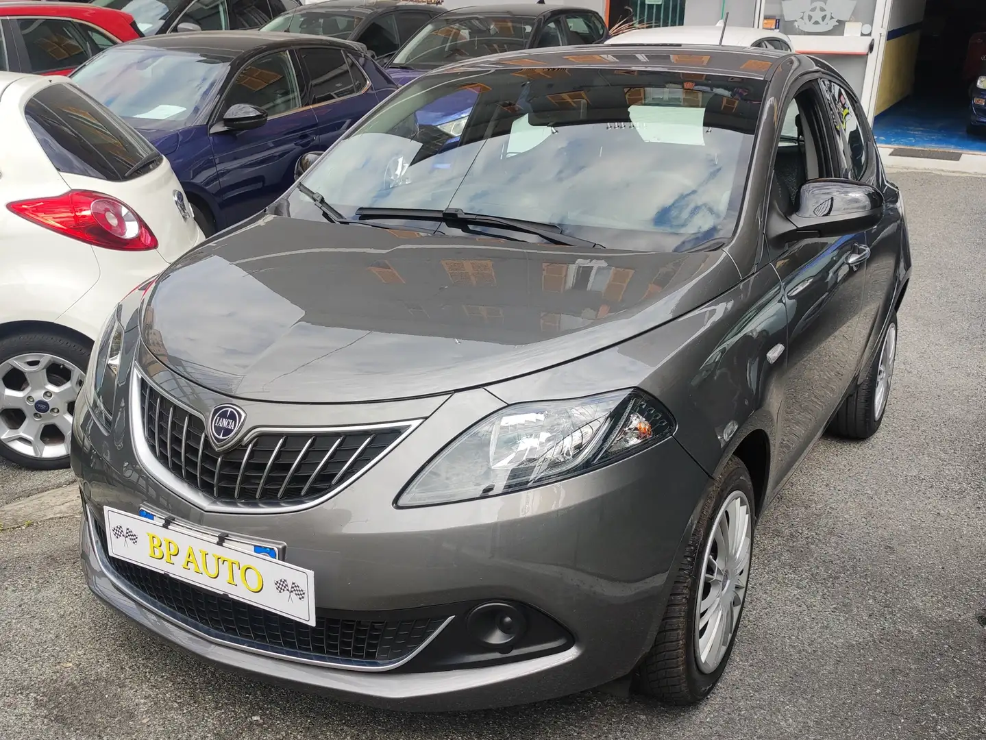 Lancia Ypsilon Ypsilon III 2021 1.0 firefly hybrid Silver s Gris - 1
