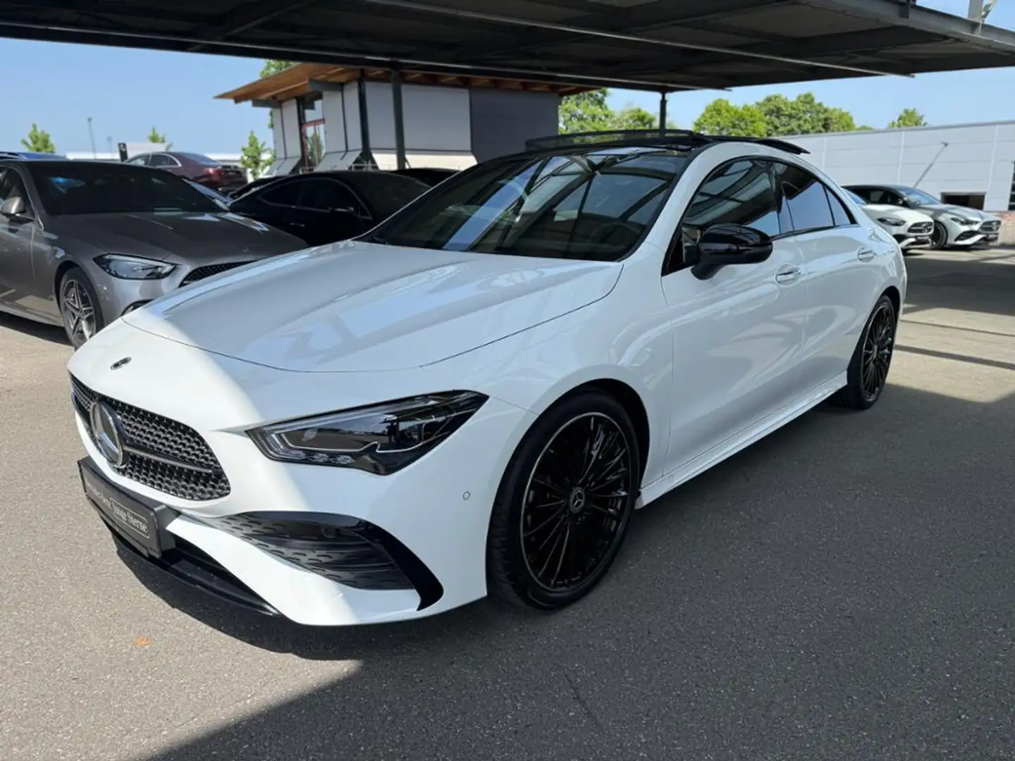Mercedes-Benz CLA 200 d Coupé AMG PANO KEYL NIGHT AMB KAM Blanc - 1