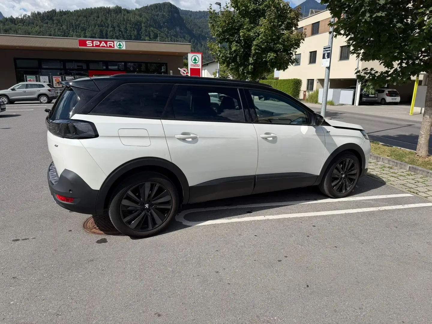 Peugeot 5008 5008 BlueHDI 130 EAT8 GT Pack GT Pack Weiß - 2