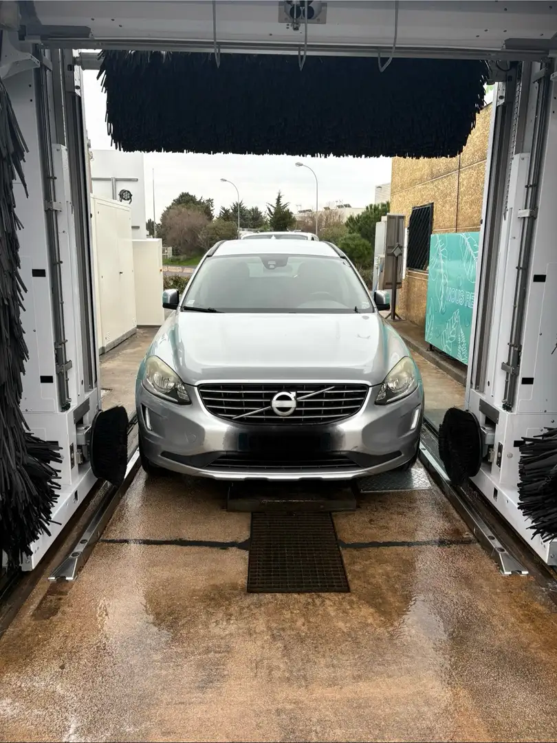 Volvo XC60 D3 136 ch Momentum Geartronic A - 2