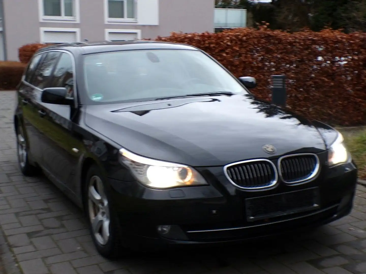 BMW 530 d Touring/Navi/Leder/Multi./PDC/SHZ/Temp. Schwarz - 2
