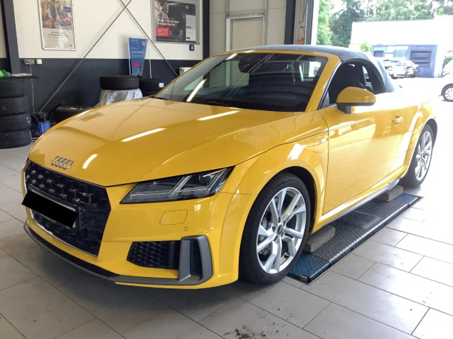 Audi TT 45 TFSI S tronic S line Matrix Sound Gelb - 2