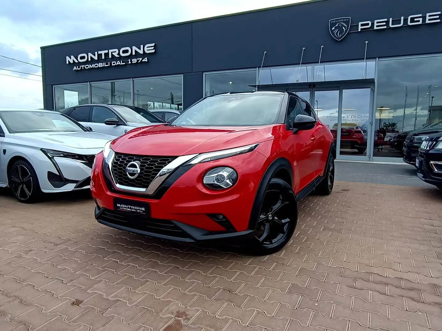 Nissan Juke Juke 1.0 dig-t N-Connecta 114cv Rosso - 1