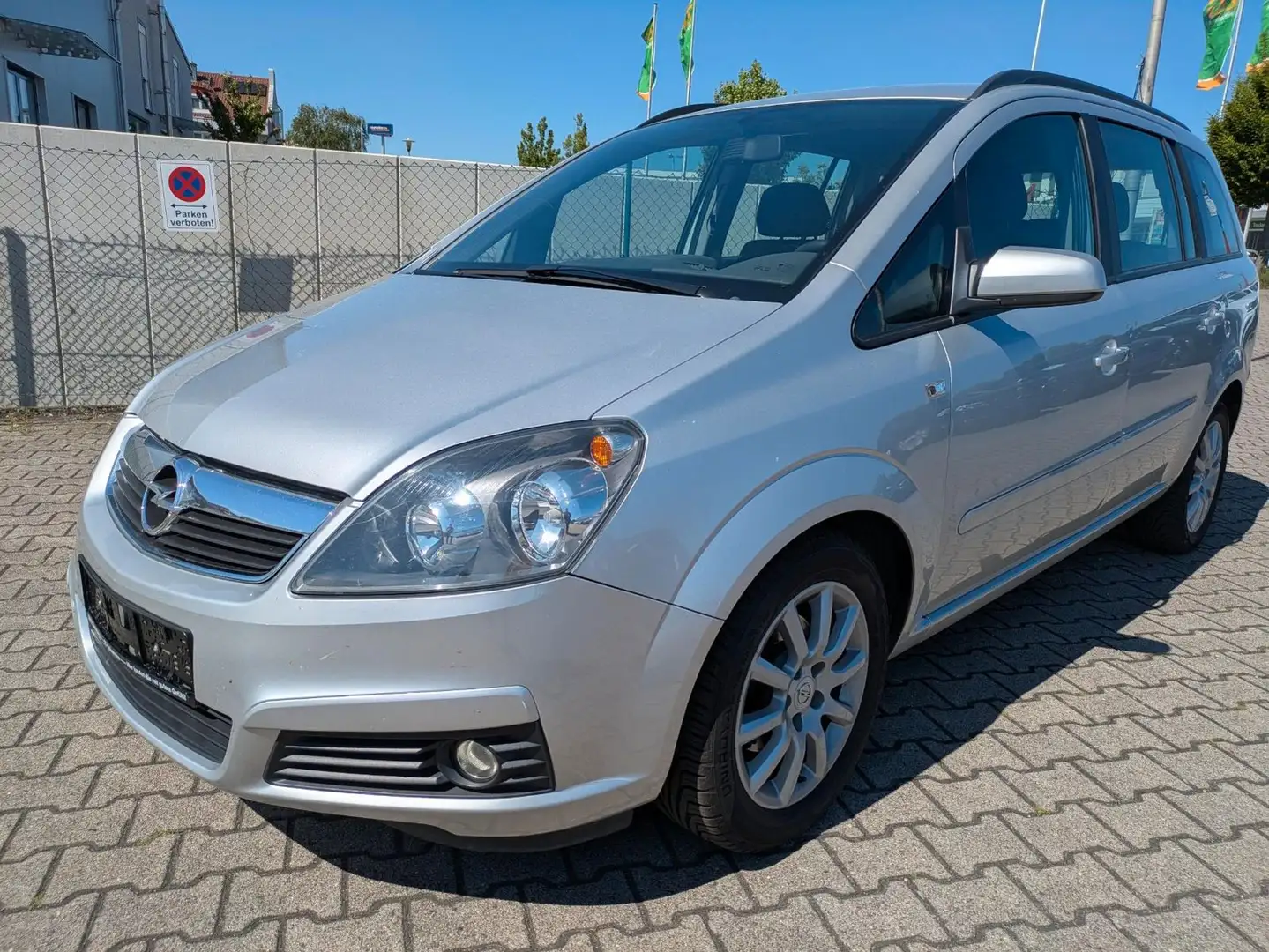 Opel Zafira 7 Sitzer Silber - 1