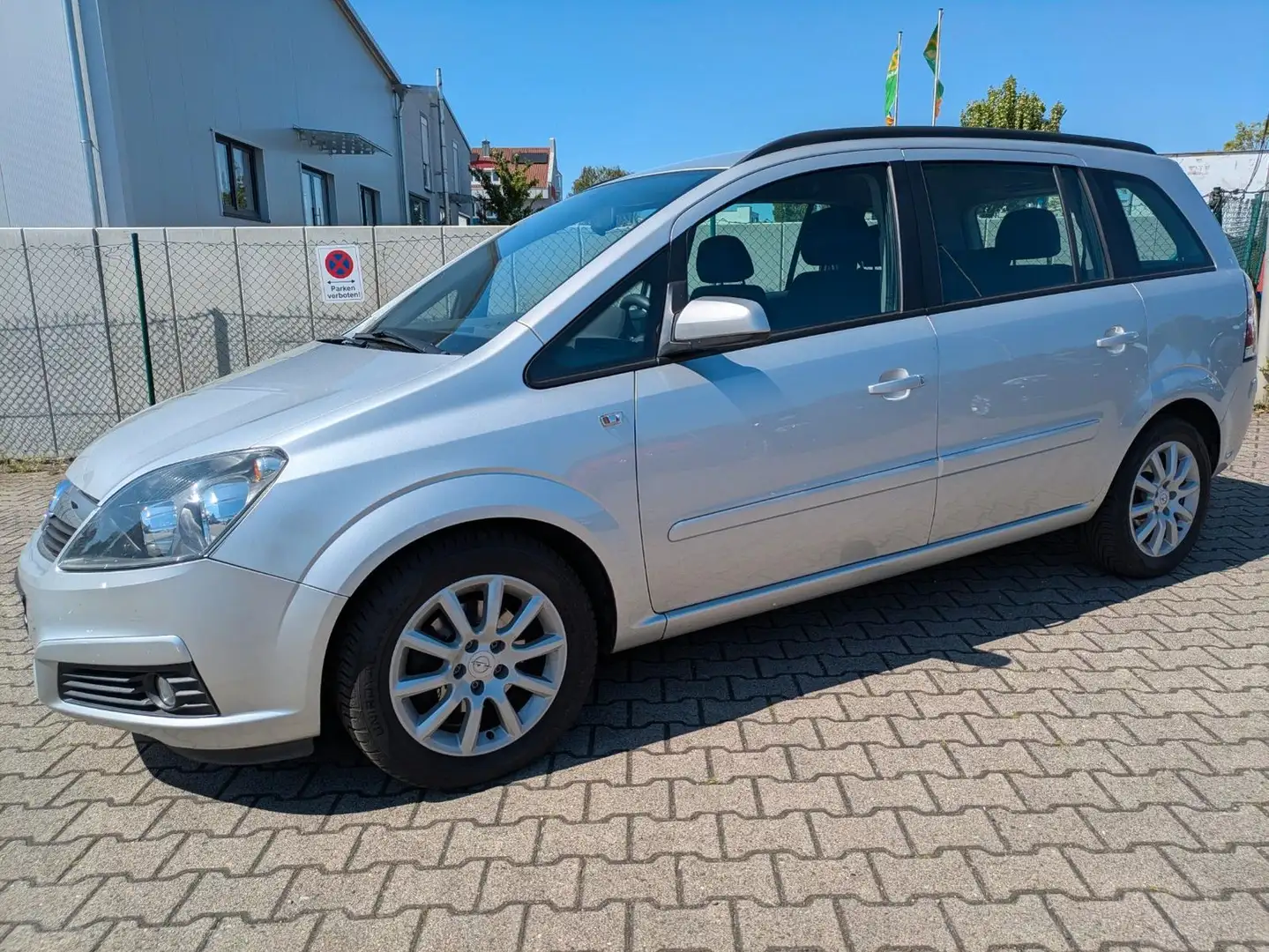 Opel Zafira 7 Sitzer Silber - 2