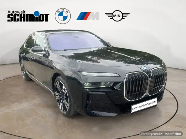 BMW M view 8