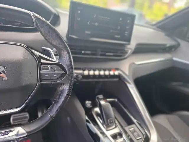 Peugeot 3008 view 11