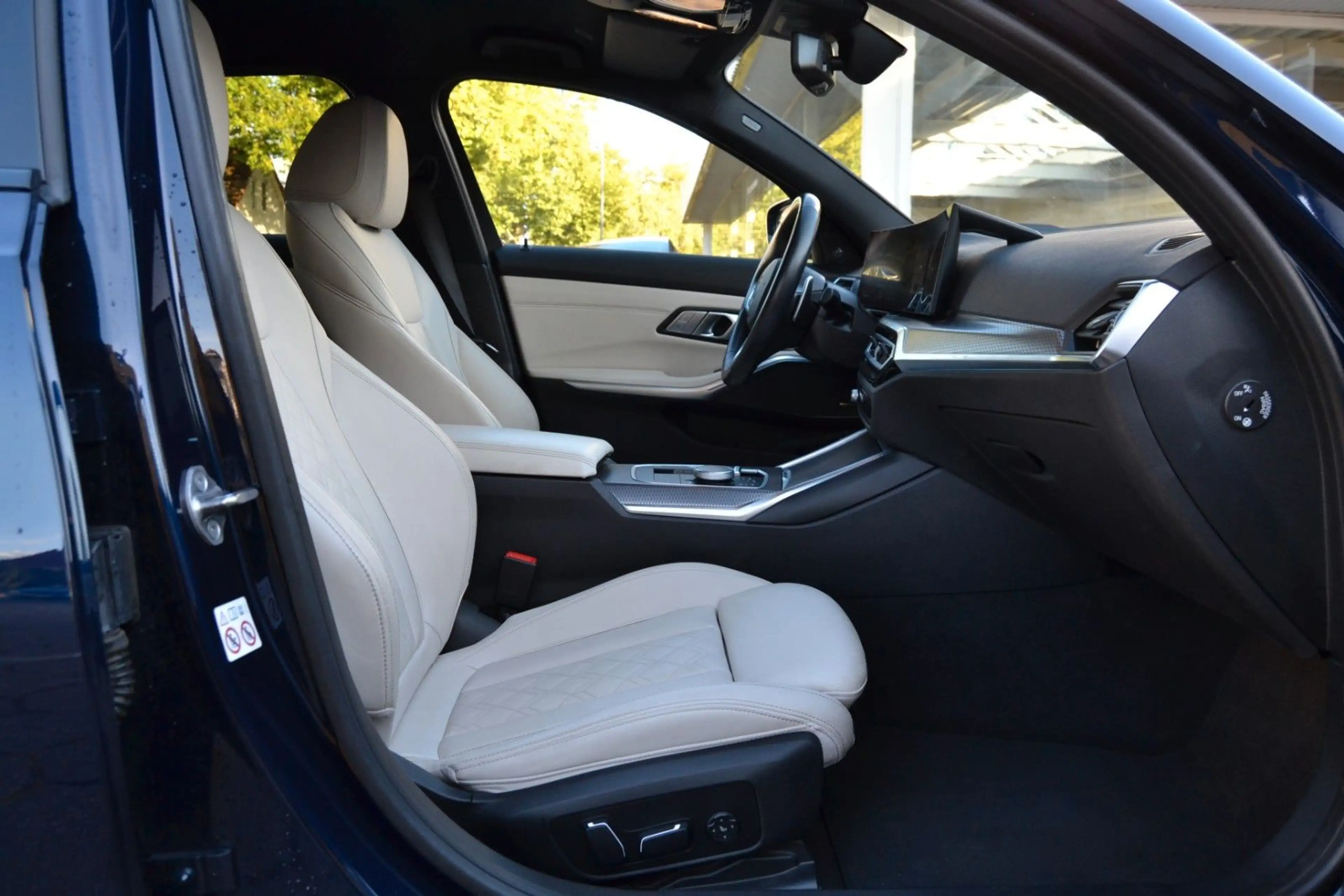 BMW 330 e xDrive M Sport*HUD*360°*ACC*H&K*AHK* — photo 14