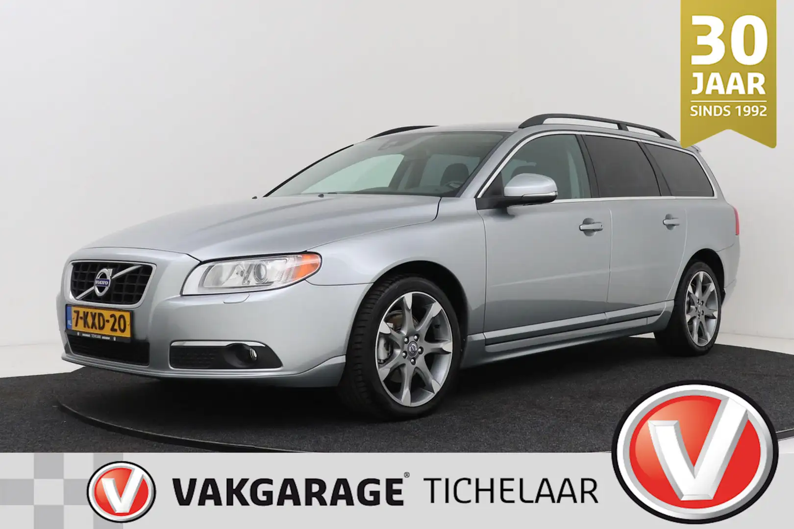 Volvo V70 1.6 T4 Momentum | Trekhaak | Distributie Recent V. Grigio - 1