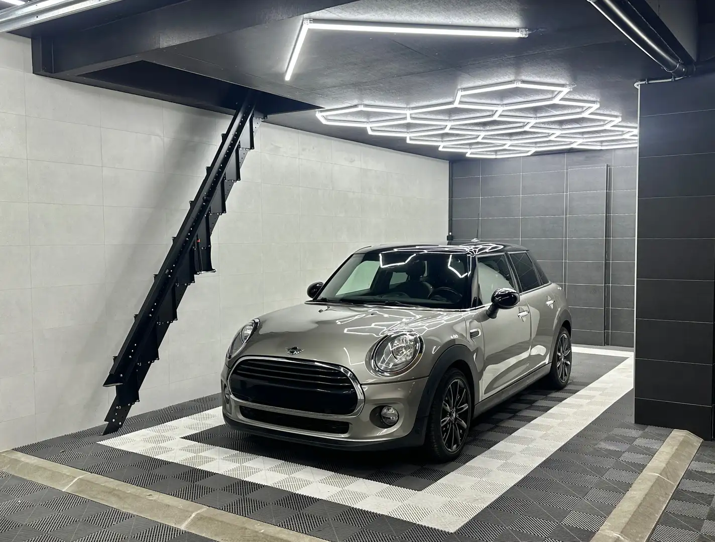 MINI Cooper Mini 1.5 Cooper ** CAMERA ** PANORAMIQUE ** Grijs - 1