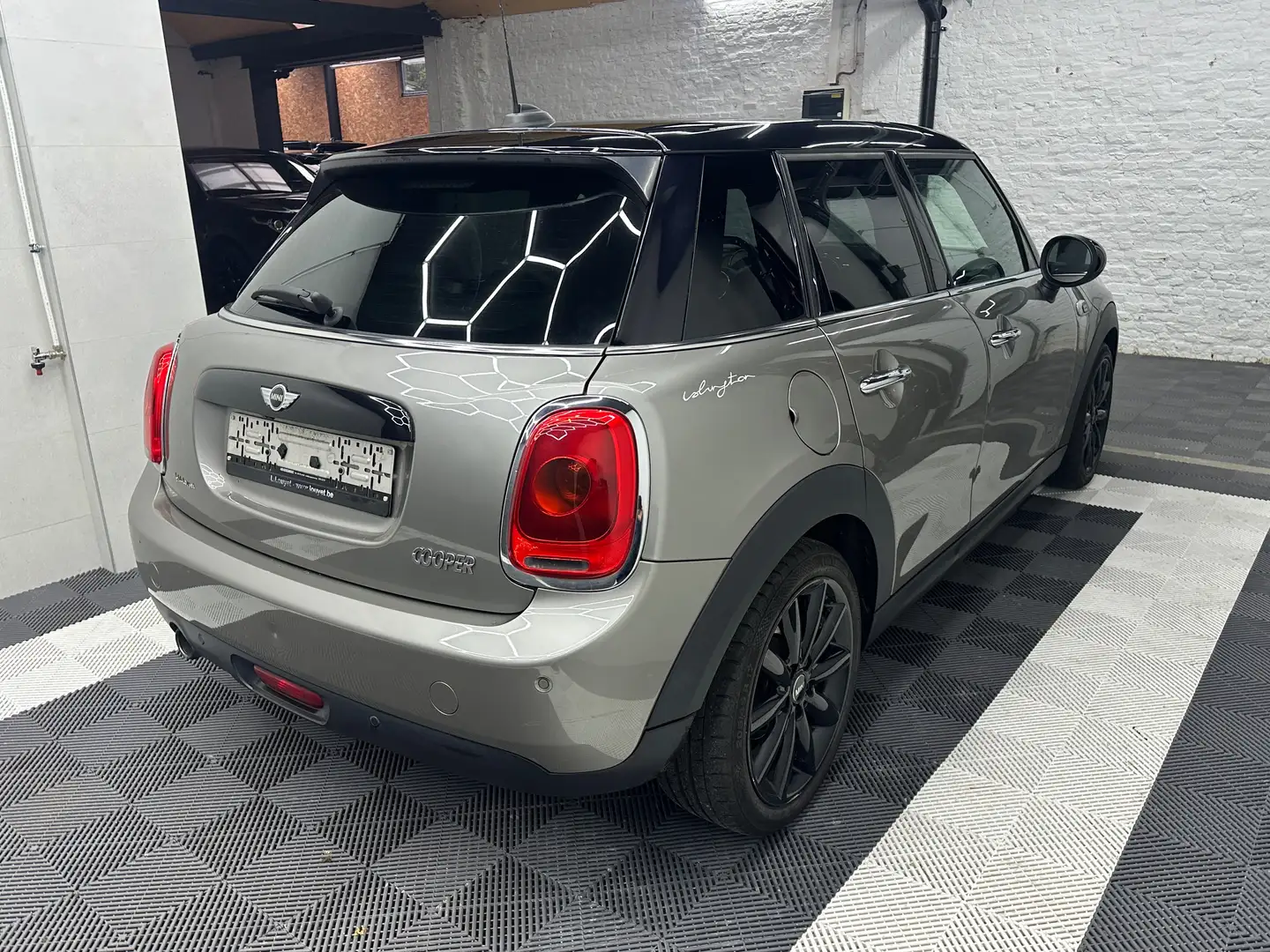 MINI Cooper Mini 1.5 Cooper ** CAMERA ** PANORAMIQUE ** Grijs - 2