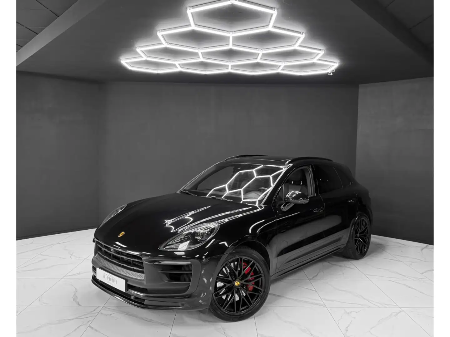 Porsche Macan III GTS Negro - 1