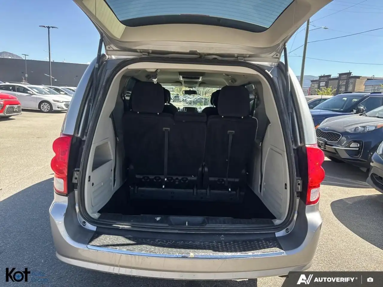 Dodge Grand Caravan fotografie Dodge Grand Caravan