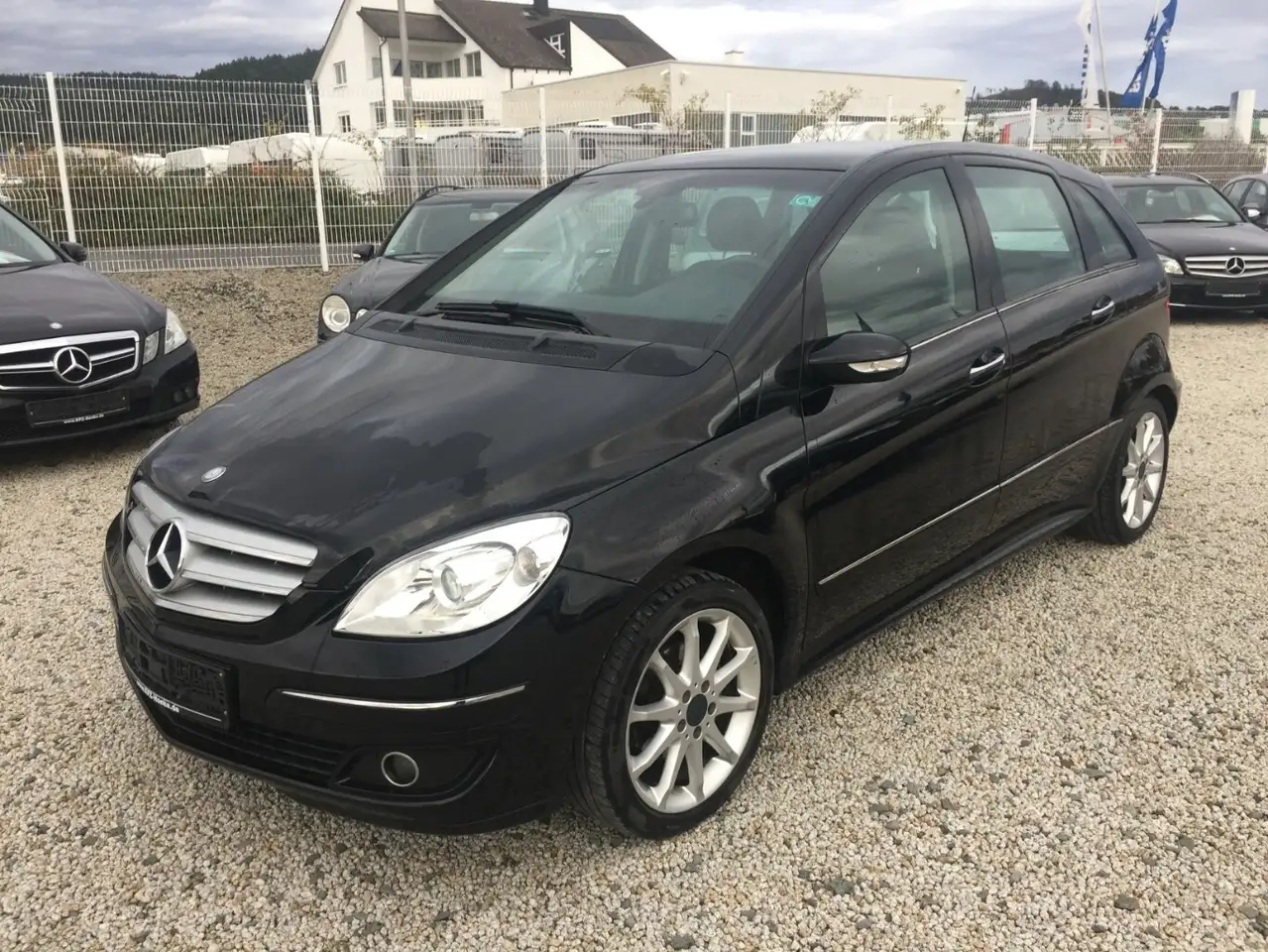 Mercedes-Benz B 170