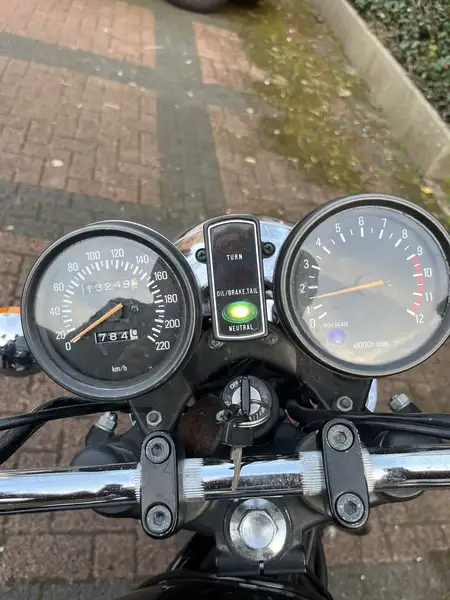 Yamaha XS 750 - foto 8