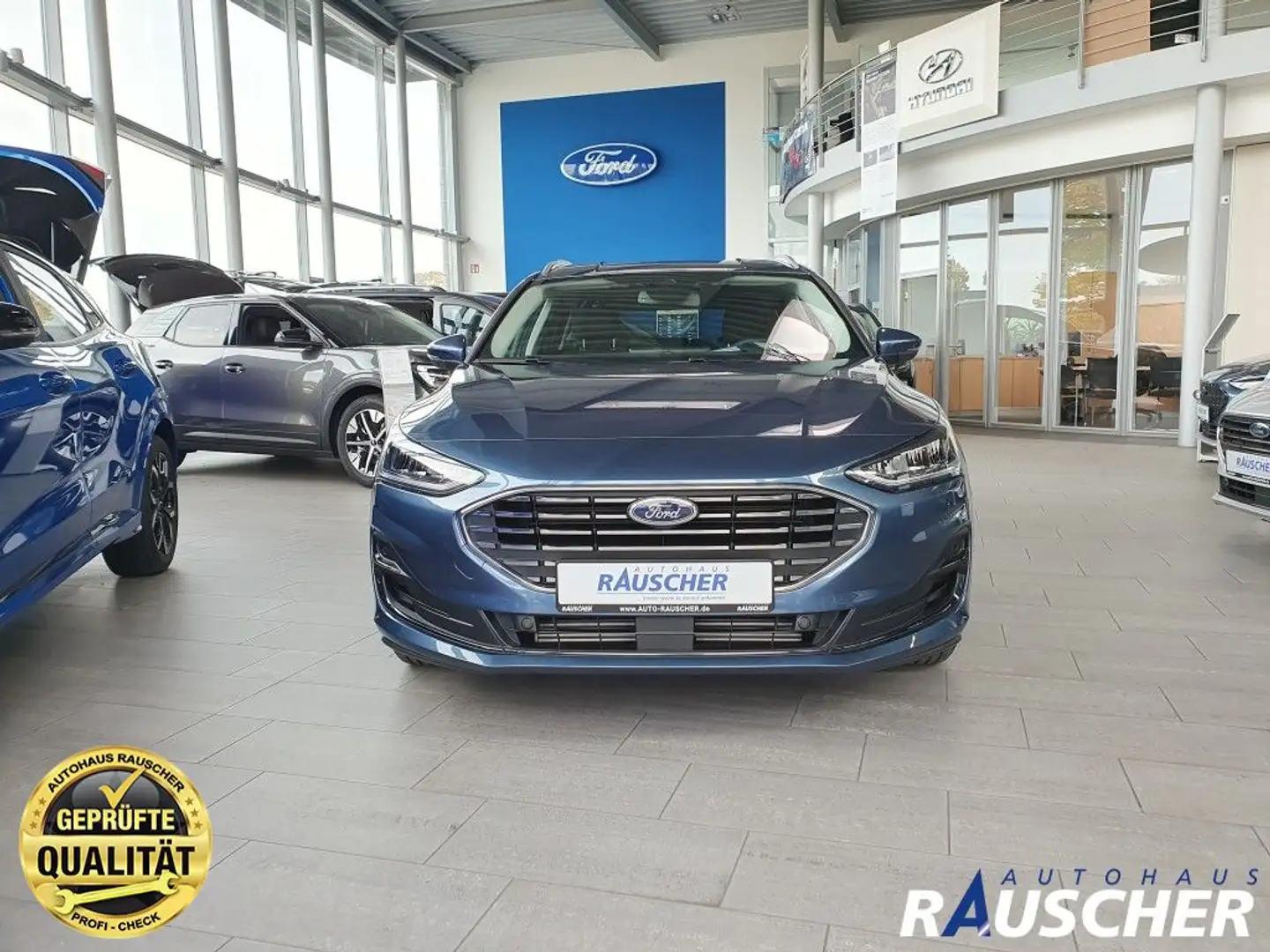 Ford Focus Turnier 1.0 EcoBoost Hybrid TITANIUM (DEH) Bleu - 2