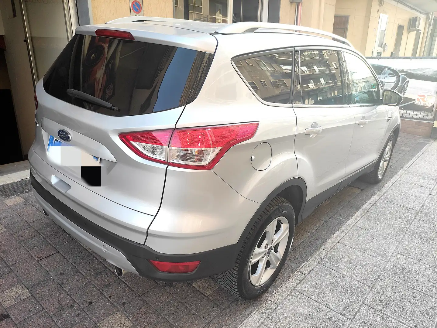 Ford Kuga 2.0 TDCi Titanium Argent - 2