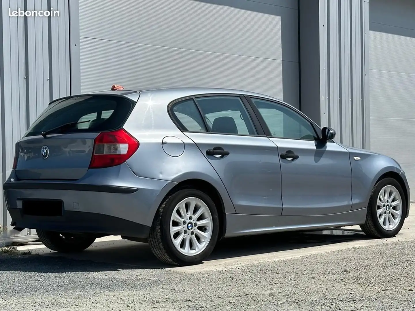 BMW 118 118 D frais à prévoir, BIEN LIRE L'ANNONCE Grau - 2