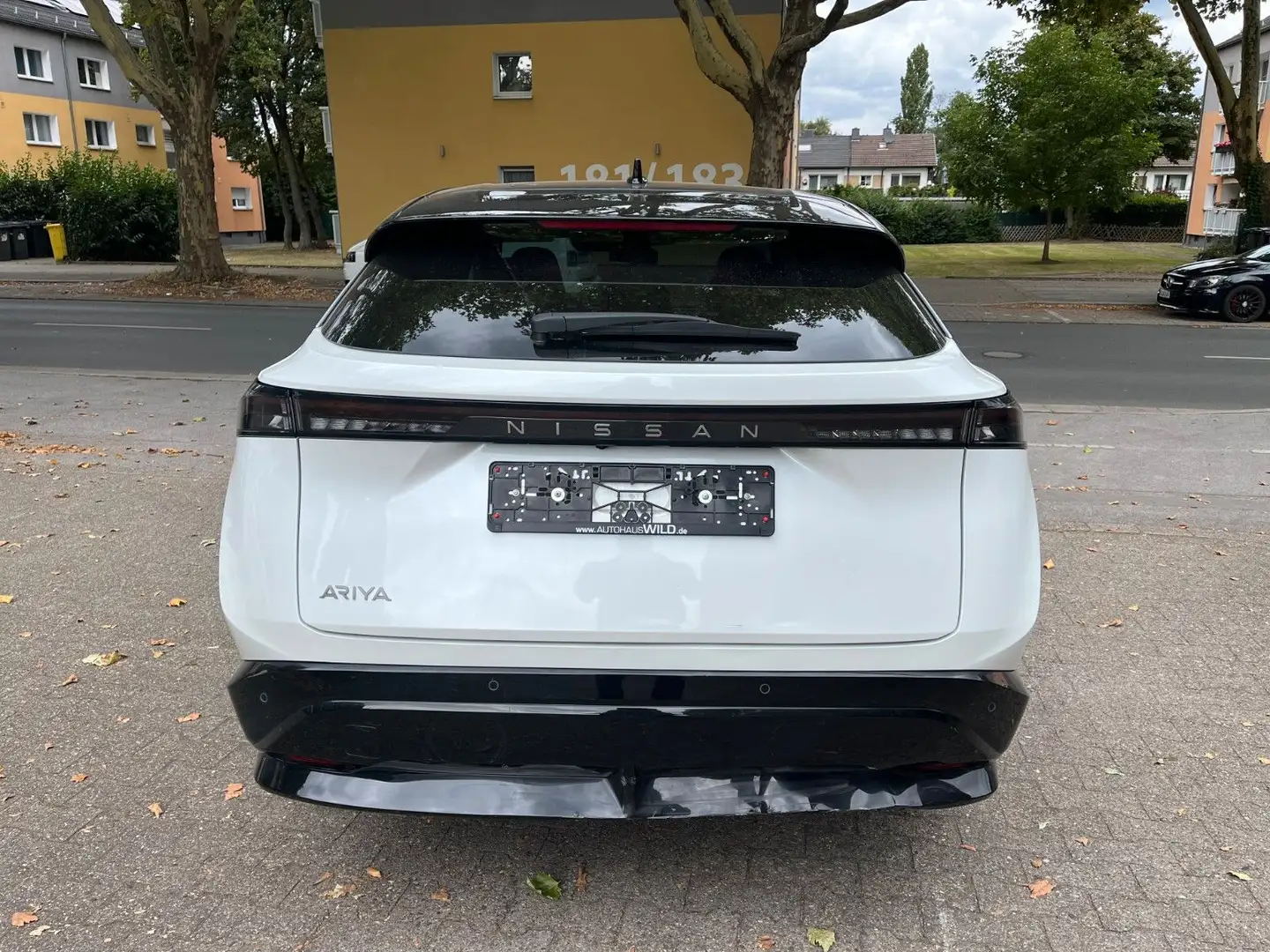 Nissan Ariya Evolve Pack 87KWH MEMORY 360° PANO LEDER Blanc - 2