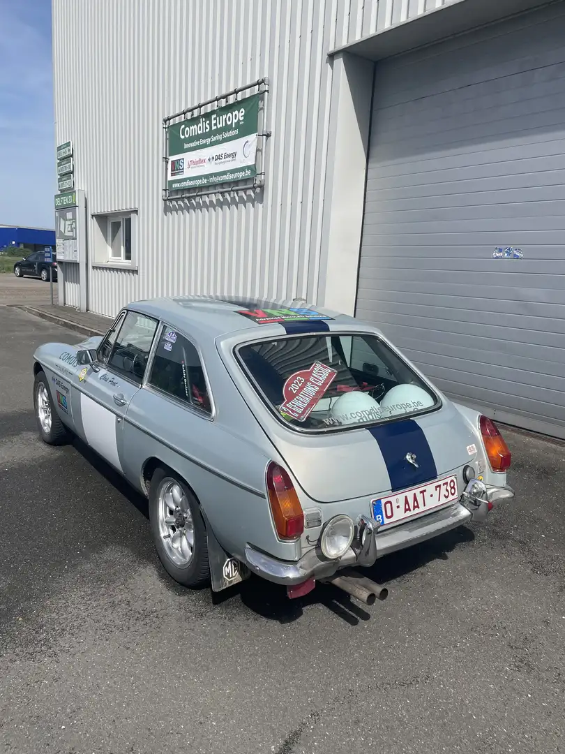 MG MGB GT 1850cc Plateado - 2