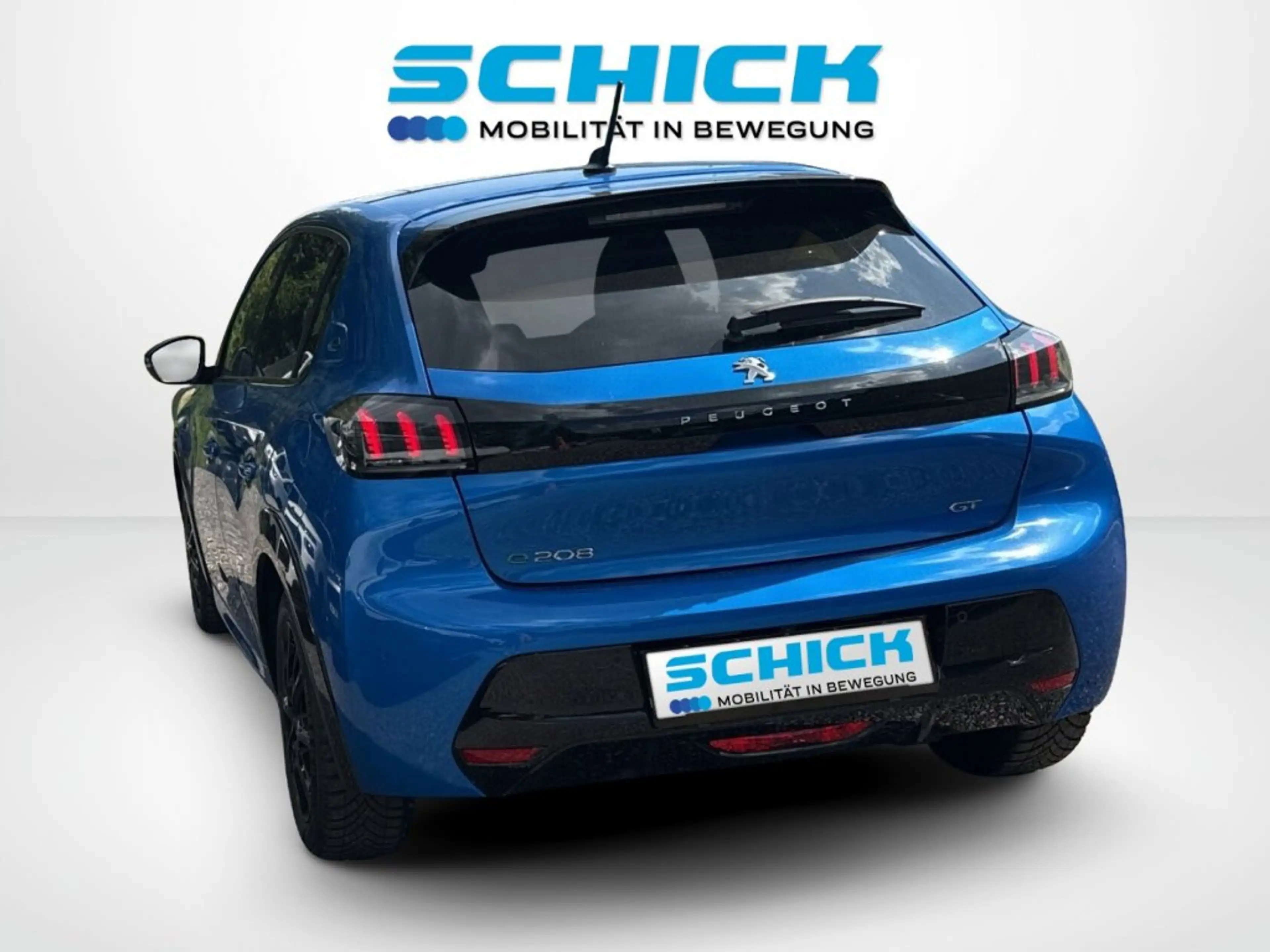Peugeot e-208 GT — photo 3