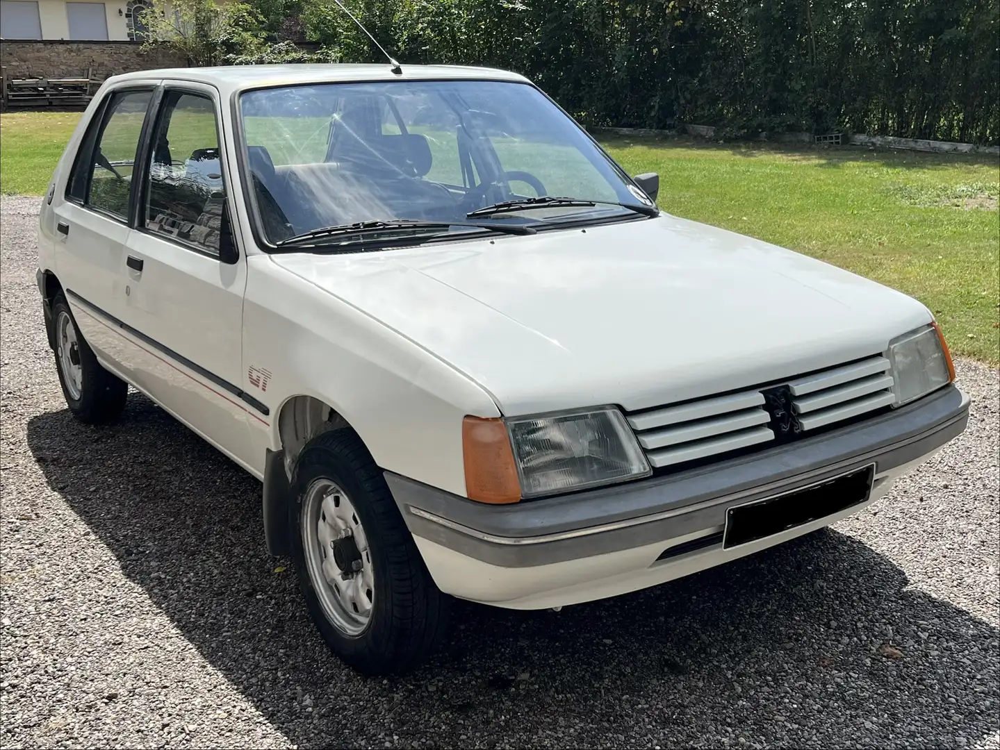 Peugeot 205 1.4 GT phase 1 avec seulement 54000 kilomètres Blanc - 2