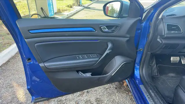 Renault Megane view 7