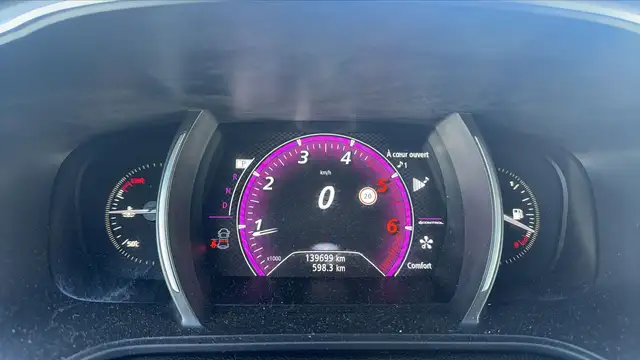 Renault Megane view 12