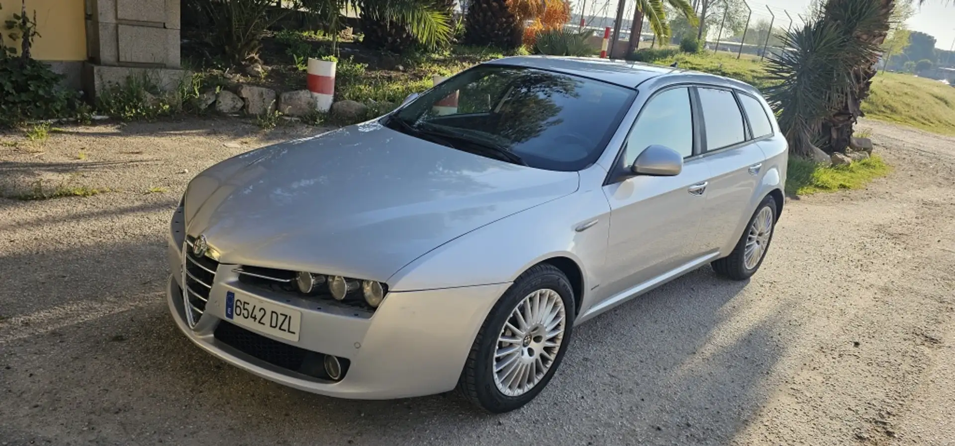 Alfa Romeo 159 Sportwagon 2.4JTD ti 210 Gris - 1