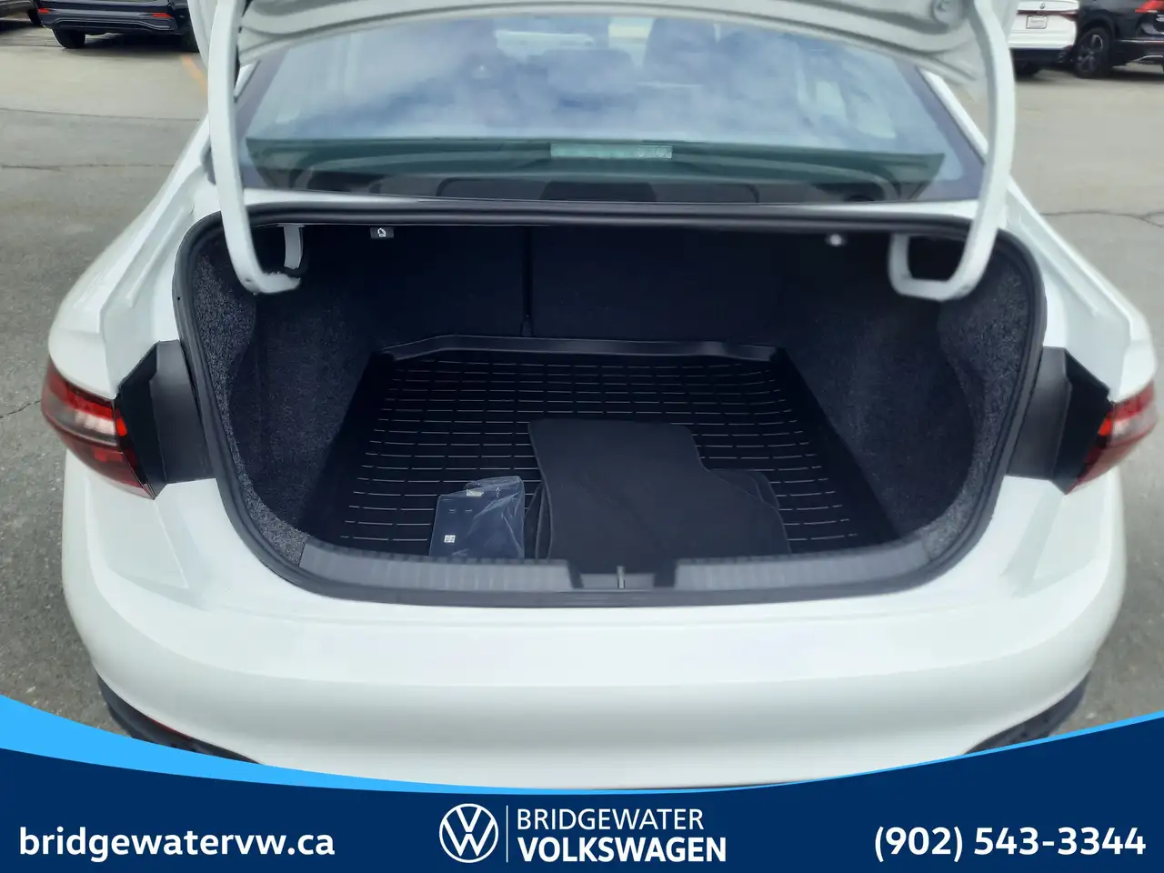 Volkswagen Jetta снимка Volkswagen Jetta