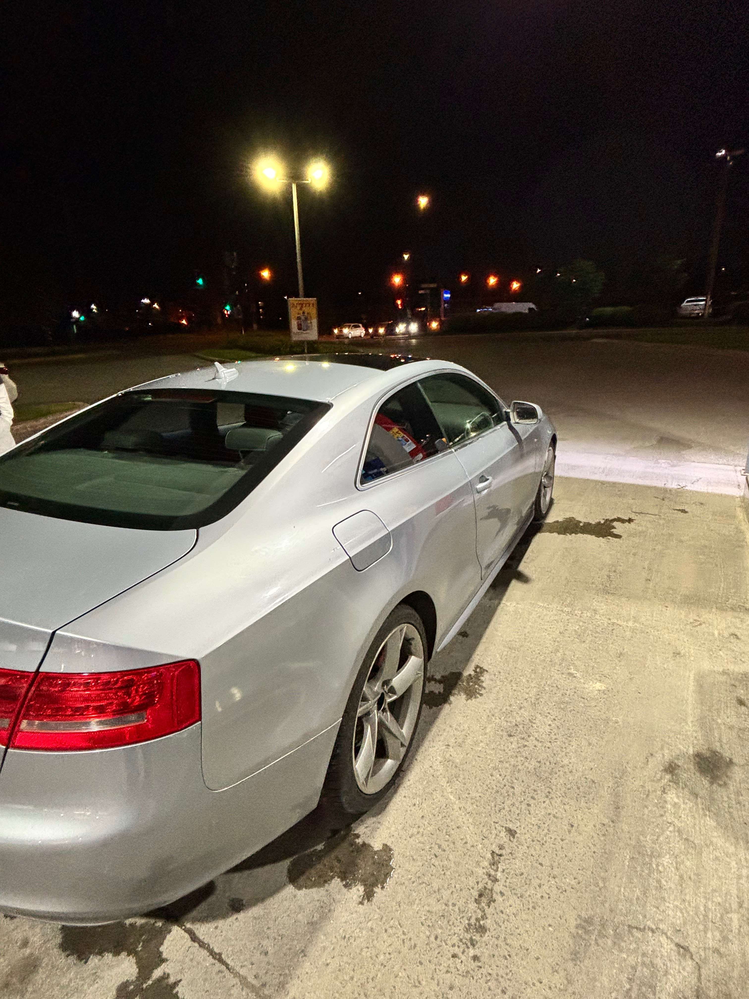 2010 Audi A5 Premium alt 4