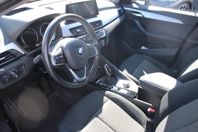 BMW X2 view 8