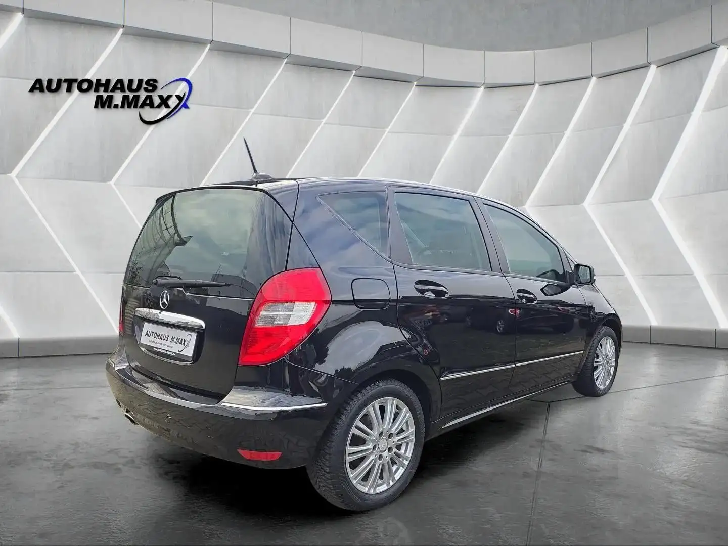 Mercedes-Benz A 160 Elegance Leder Sitzheizung LM Noir - 2